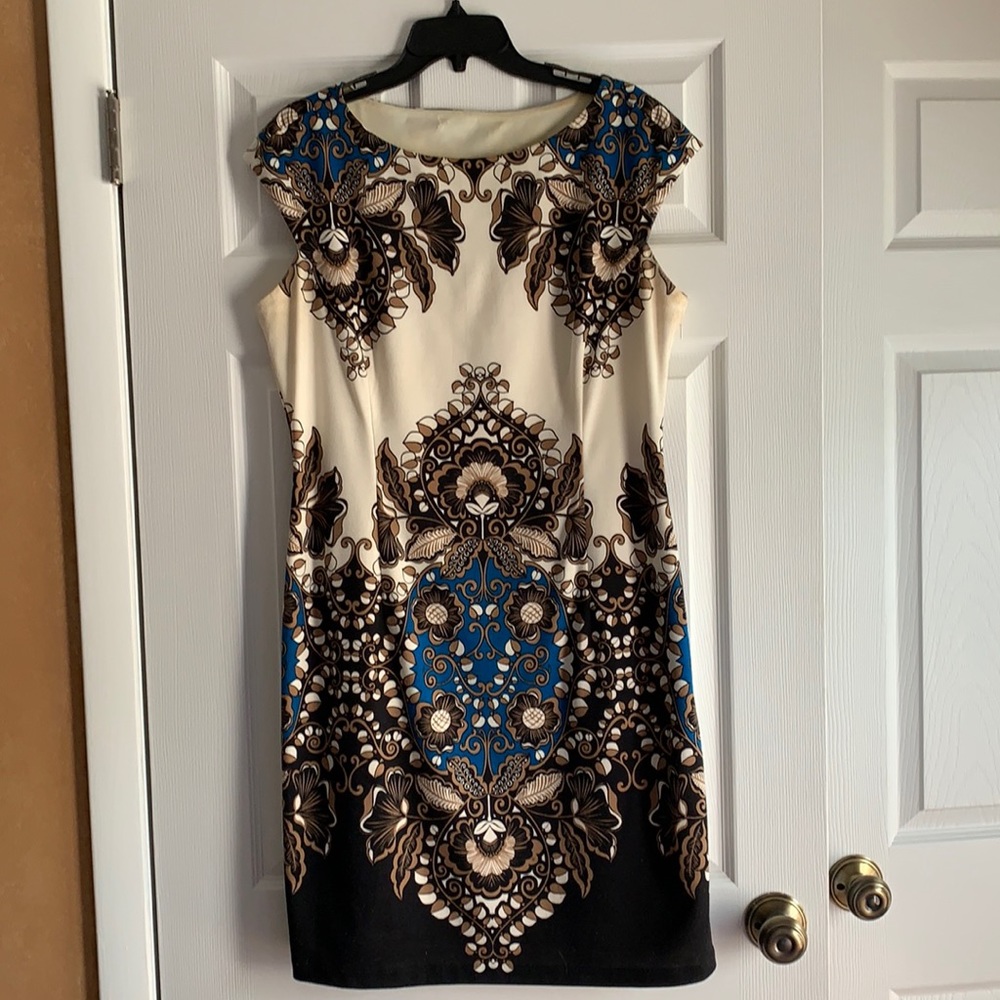 Pretty Dress! - image 1